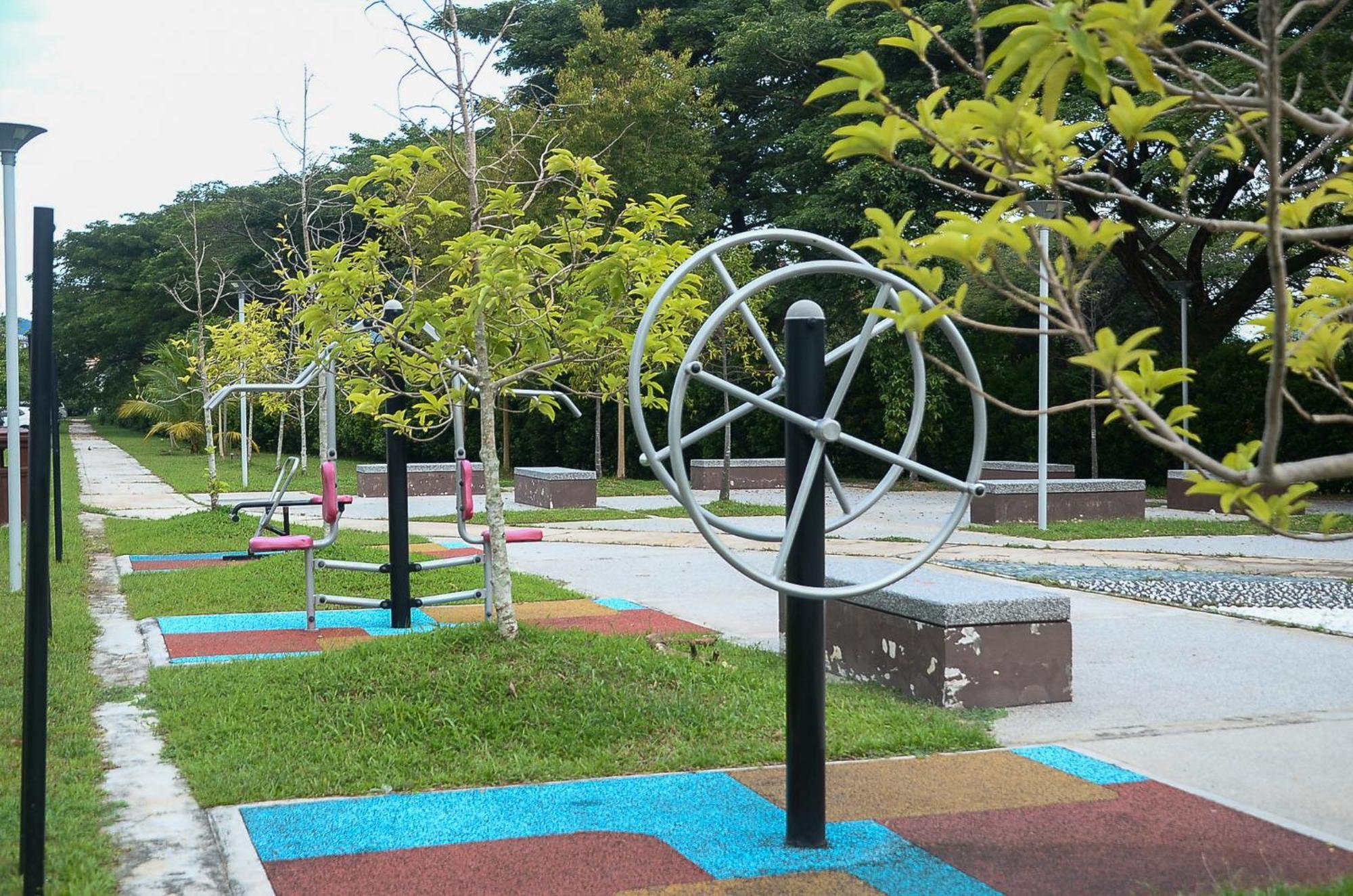 Modern 4Br Double Storey @ Setia Alam シャー・アラム エクステリア 写真